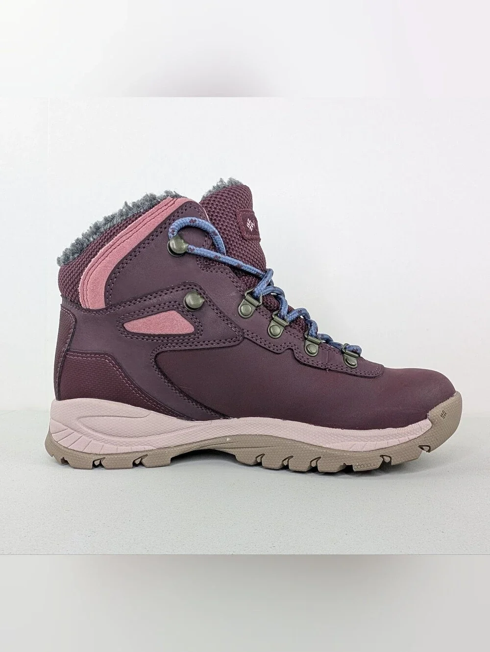 Columbia Newton Ridge Boots Womens Size 7.5 Waterproof Omni Heat Winter Hiking